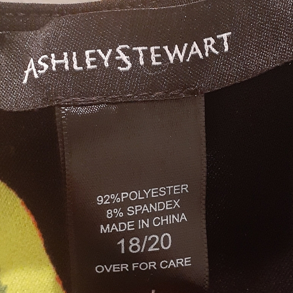 Ashley Stewart Women's Reversible Black Tropical Print Cold Shoulder Size 2XL - Picture 8 of 10